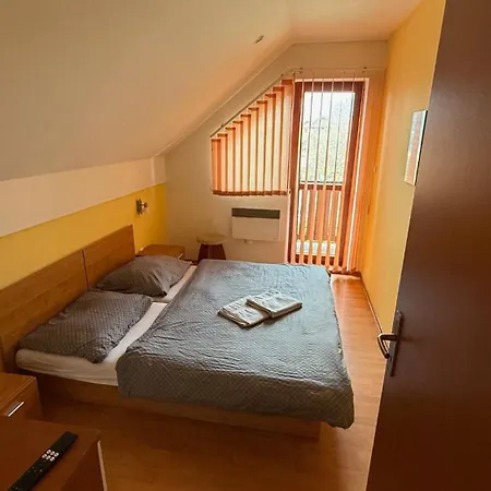 2 Apartment, Hriadky, * Liptovský Mikuláš