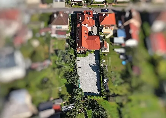 2 Apartment, Hriadky, דירה *